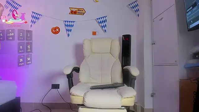 AllisonRoberts  online show from October 2025 07:33:01 PM