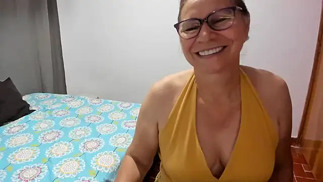 Snapshot of Carlaa-69 chatting on November 2025 10:15:01 AM Carlaa-69 online show from November 2025 10:15:01 AM