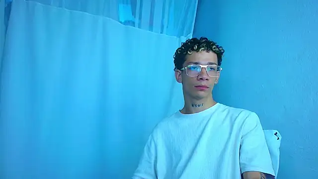 mateodeamjo online show from April 2026 01:03:01 AM