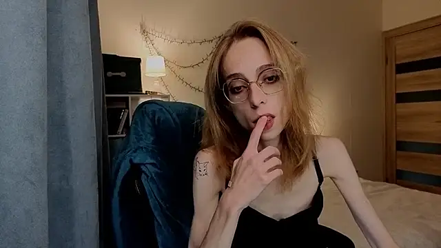 amber quell here online show from September 2025 02:17:02 PM