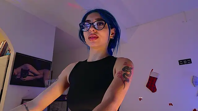 AriaVoss online show from December 2025 12:29:01 AM