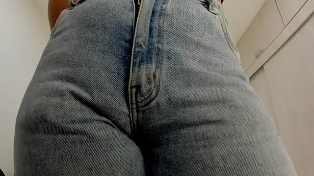 Amelia Debora Antonella online show from March 2026 01:51:03 PM