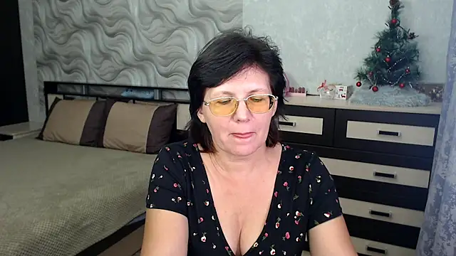 Snapshot of VitaCharm chatting on January 2025 09:06:01 PM VitaCharm online show from January 2025 09:06:01 PM