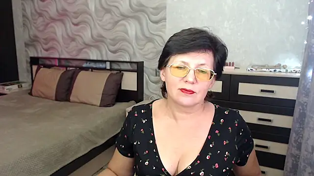 Snapshot of VitaCharm chatting on March 2025 07:49:02 PM VitaCharm online show from March 2025 07:49:02 PM