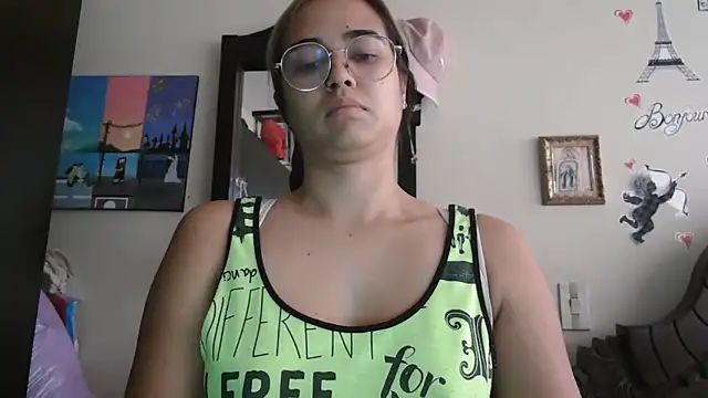 trianabell online show from February 2026 05:33:01 PM