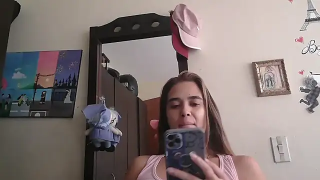 Snapshot of trianabell chatting on May 2026 05:09:01 PM trianabell online show from May 2026 05:09:01 PM