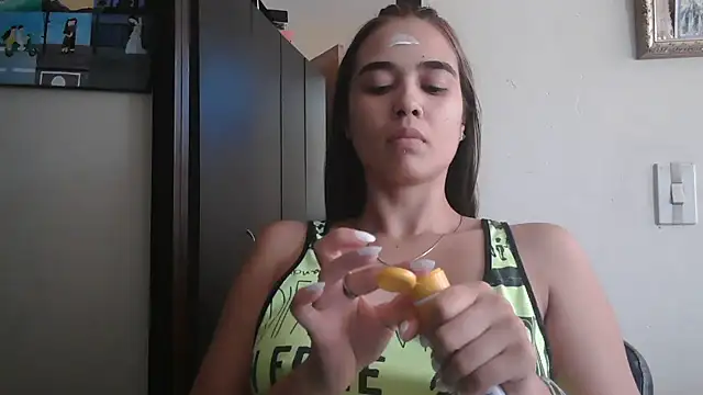Snapshot of trianabell chatting on July 2026 05:26:02 PM trianabell online show from July 2026 05:26:02 PM