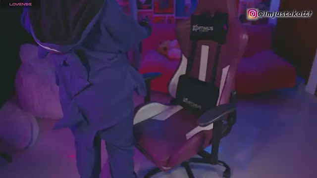 sensualkattt online show from November 2025 01:38:01 AM