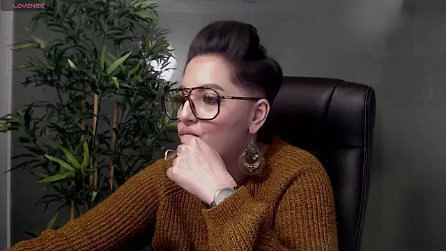 BustyAllyy online show from February 2025 12:30:01 AM