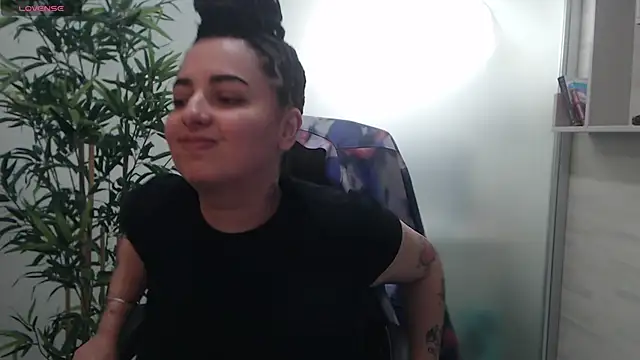 BustyAllyy online show from September 2025 03:28:02 PM