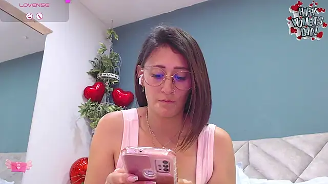 SharisWillian online show from March 2025 07:16:02 AM