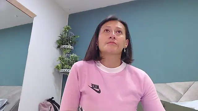 SharisWillian online show from October 2025 03:47:01 AM