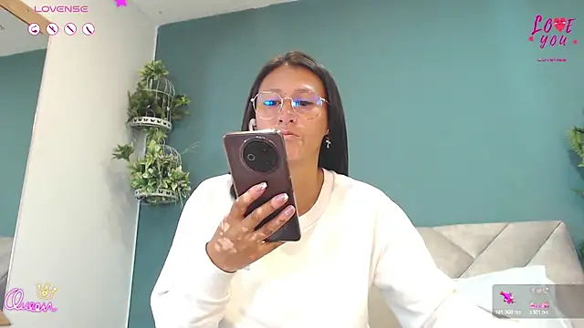 Snapshot of SharisWillian chatting on July 2026 03:56:01 AM SharisWillian online show from July 2026 03:56:01 AM