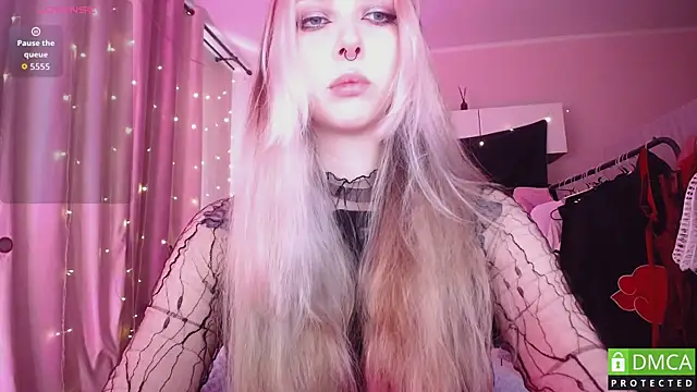 JustMeowGirl online show from June 2026 05:31:01 AM