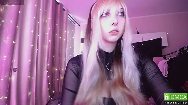 JustMeowGirl online show from June 2026 04:37:01 AM