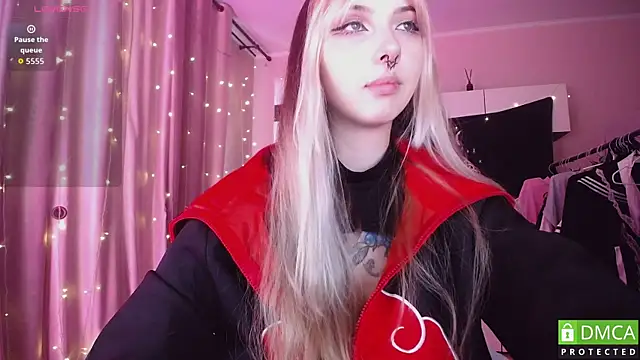 JustMeowGirl online show from July 2026 05:43:02 AM
