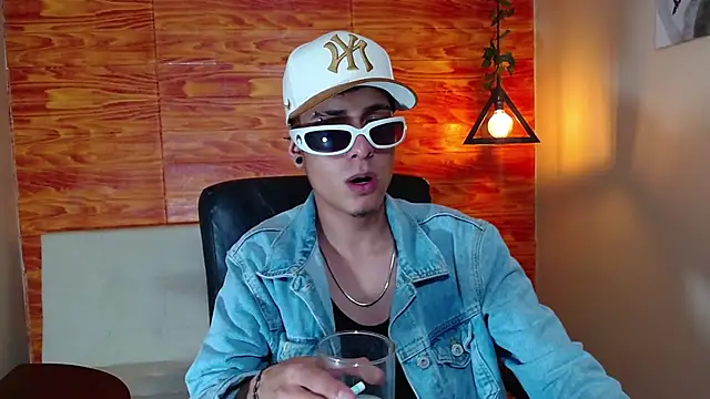 Bastiaan 28 online show from February 2025 06:11:02 AM