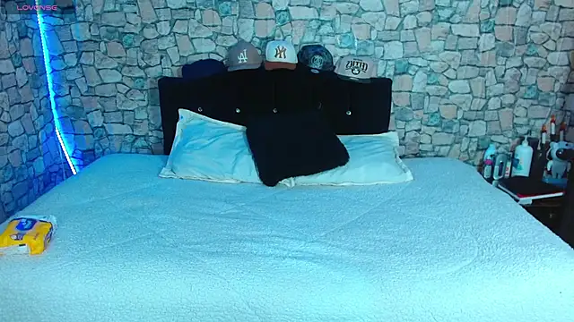 Bastiaan 28 online show from January 2026 09:42:01 PM