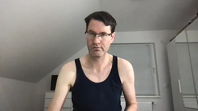 zxzx cam1 online show from February 2025 05:15:02 PM