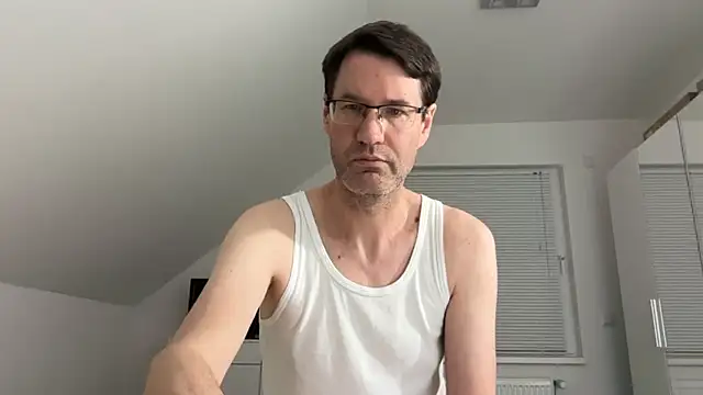 zxzx cam1 online show from April 2026 03:20:02 PM