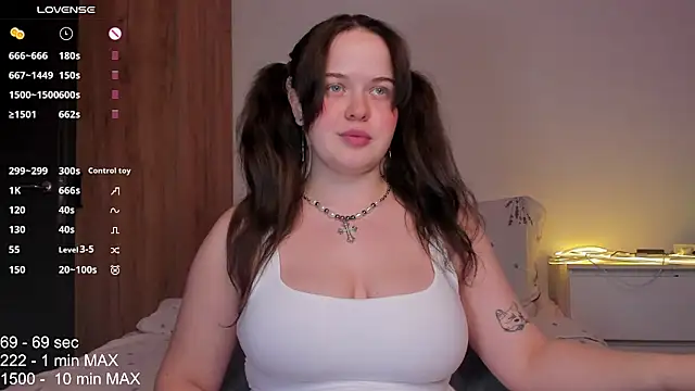 HANNA MONTANAS online show from November 2025 06:46:02 PM