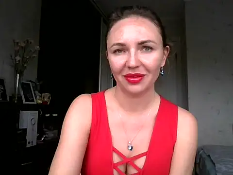 AngelinaLove28 online show from October 2025 08:13:01 AM