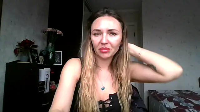 AngelinaLove28 online show from December 2025 07:47:02 AM