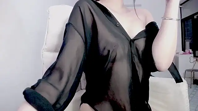 Snapshot of _OMO_ chatting on December 2024 05:37:02 PM  OMO  online show from December 2024 05:37:02 PM