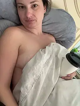 MilfyMrsRobinson online show from March 2025 02:44:02 PM