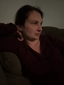 MilfyMrsRobinson online show from March 2025 02:01:02 AM