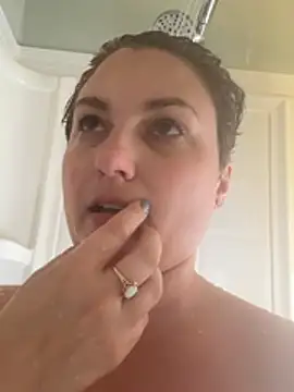 MilfyMrsRobinson online show from February 2026 01:47:01 PM