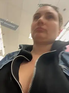 MilfyMrsRobinson online show from February 2026 11:34:02 PM