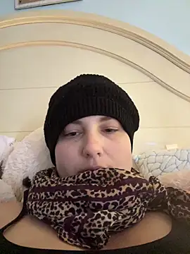 MilfyMrsRobinson online show from March 2026 07:53:02 PM