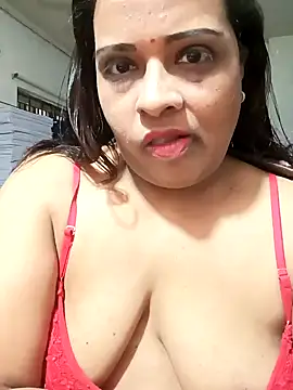 Snapshot of Love_Jenny chatting on December 2024 06:22:02 AM Love Jenny online show from December 2024 06:22:02 AM