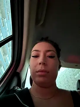 Snapshot of KimArts chatting on September 2025 04:18:01 PM KimArts online show from September 2025 04:18:01 PM