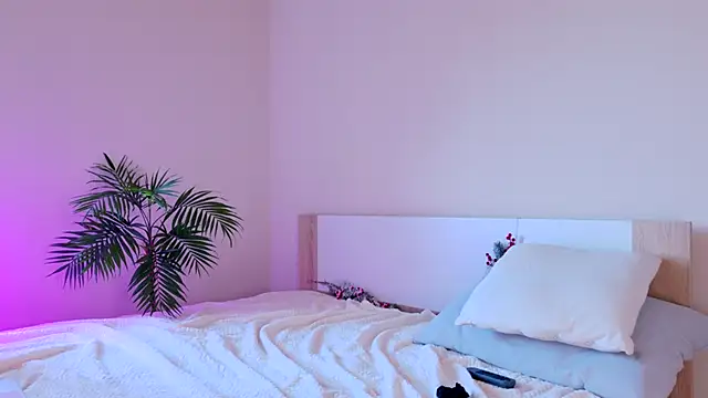 pusichka online show from March 2025 10:18:02 AM