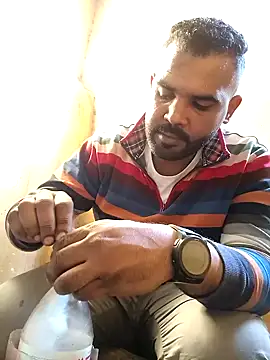 ListedLoin online show from January 2025 01:19:02 PM