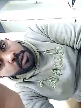 ListedLoin online show from March 2025 06:39:02 PM