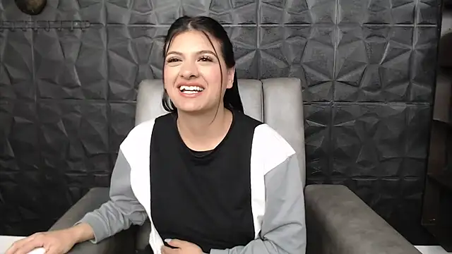 Abril Squirt online show from January 2025 10:18:02 AM