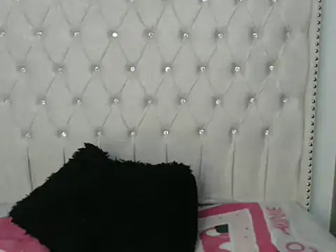 Abril Squirt online show from March 2025 08:08:01 AM