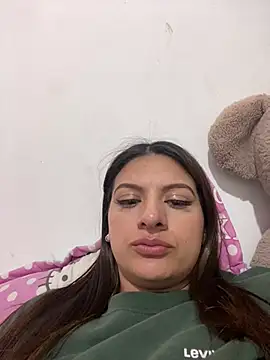 Snapshot of Abril_Squirt chatting on June 2026 01:12:02 AM Abril Squirt online show from June 2026 01:12:02 AM