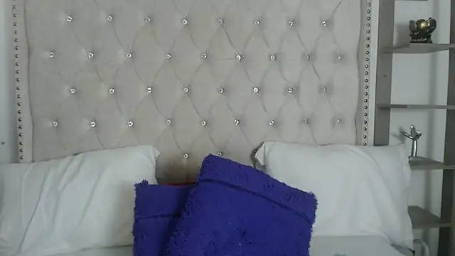 Snapshot of Abril_Squirt chatting on July 2026 08:37:01 PM Abril Squirt online show from July 2026 08:37:01 PM