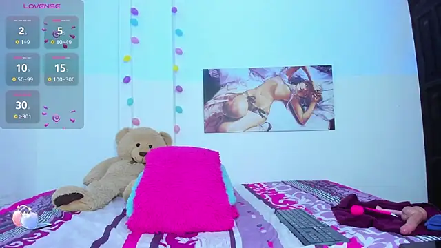 dulce kim online show from January 2025 06:49:01 PM