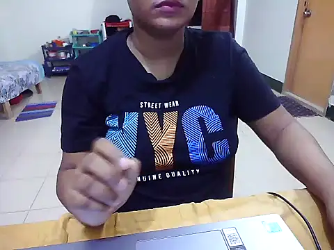 Snapshot of JustinaIra chatting on October 2025 07:23:02 PM JustinaIra online show from October 2025 07:23:02 PM