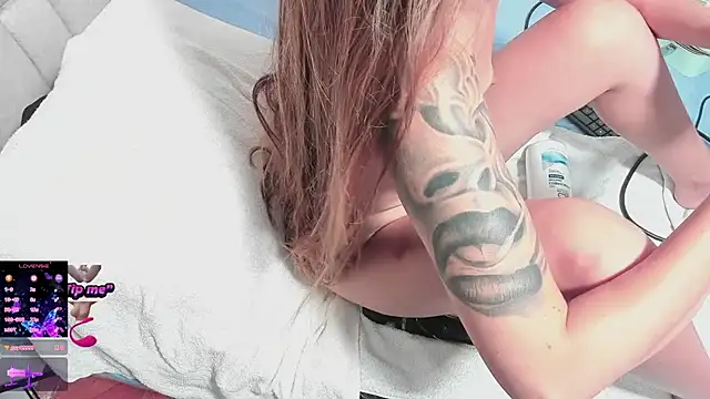 blondeb201 online show from September 2025 12:58:02 AM