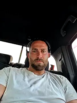 jwiththethickone413 online show from June 2026 08:57:01 PM