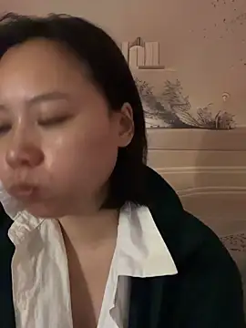 Eliza-E online show from February 2026 12:48:02 AM