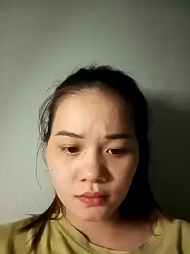 Snapshot of Ngoc-Trinh chatting on December 2024 02:55:01 PM Ngoc-Trinh online show from December 2024 02:55:01 PM