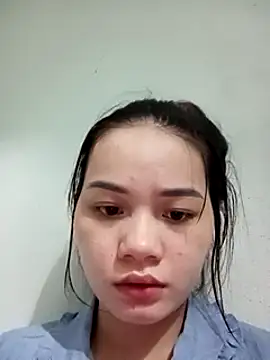 Snapshot of Ngoc-Trinh chatting on December 2024 02:09:01 PM Ngoc-Trinh online show from December 2024 02:09:01 PM
