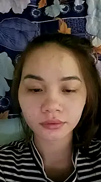 Snapshot of Ngoc-Trinh chatting on January 2025 04:55:02 PM Ngoc-Trinh online show from January 2025 04:55:02 PM